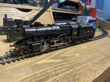 Hornby R315 LMS 8F 8193 with