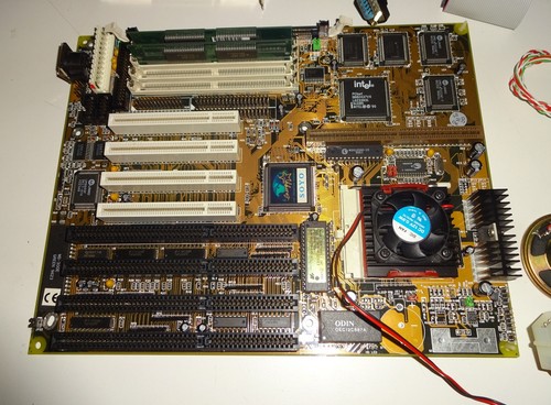 Soyo socket motherboard - socket, 7