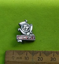 1963 Isle of Man TT ACU IOM Motorcycle bike enamel badge pin lapel
