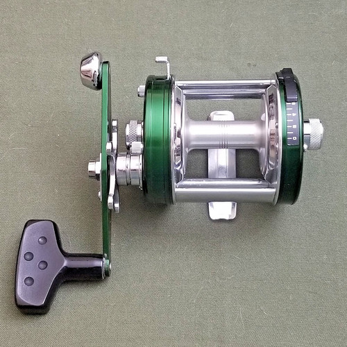 Vintage green abu garcia - green,