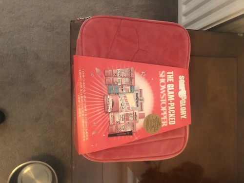 Soap and glory pamper - glory, in