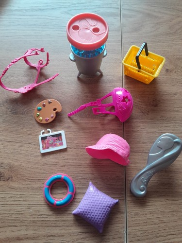 Barbie accessories bundle - barbie,