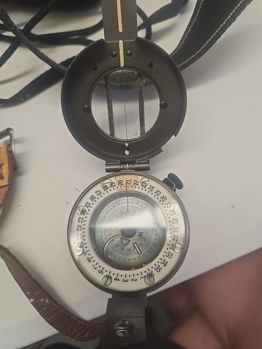 Prismatic compass world war - prismatic, *