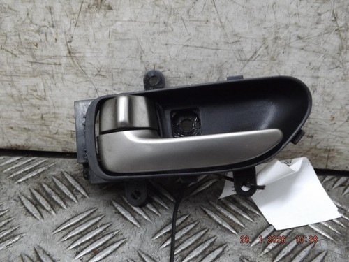 Nissan elgrand left - nissan, passenger