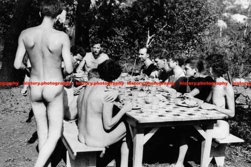 F022465 lunch outdoors - f022465, nudist