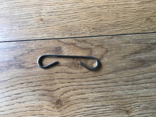 Cistern siphon c hooks - 3”,