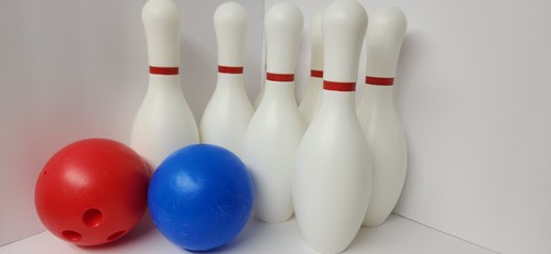 Vintage plastic bowling set - plastic,