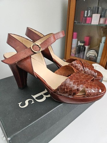 Late 2000 hobbs leather - hobbs,