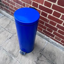 Brabantia 20L Kitchen Pedal Bin, Slimline, Blue 4.4 Galons - Metal Inner Part
