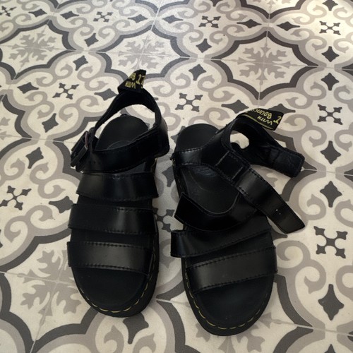 Martens black leather - martens,
