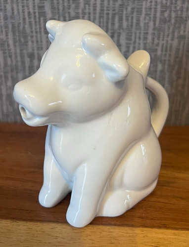 Small white ceramic cow - small,