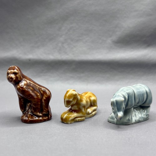 Lot wade whimsies - wade,