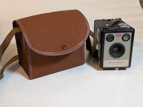 Vintage kodak brownie flash - vintage,