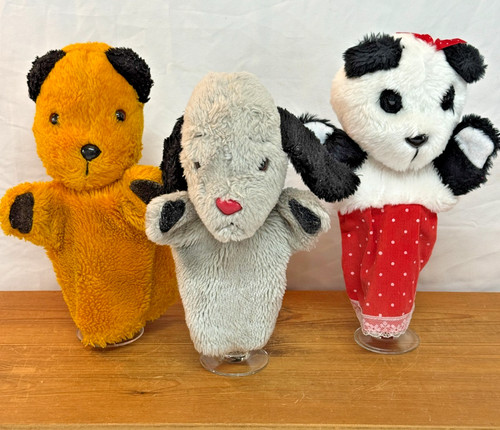 8sooty sweep soo hand puppets - sweep,