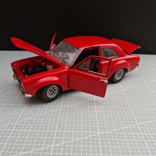 Minichamps ford escort - 1/18,