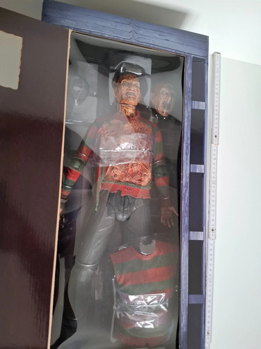 Neca 1 4 freddy - neca, 1:4