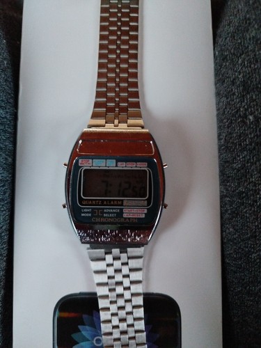Vintage digital watch 80s - digital,