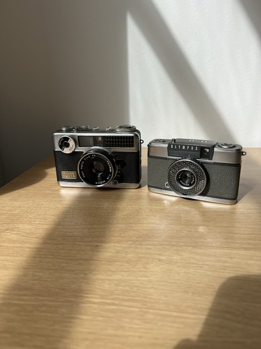 Fujica half fuji - half, f1.9