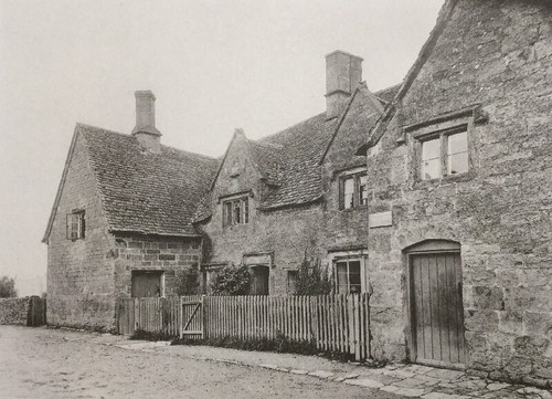 1905 cotswolds cottages - -,