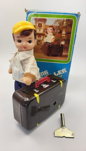 Working young traveller - young, traveller"