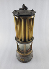 The Premier Lamp & Engineering