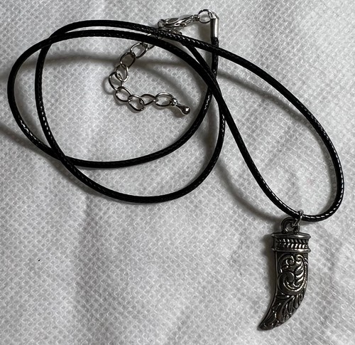 Viking horn necklace - horn, new