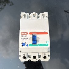 MEM 32 AMP 16kA TRIPLE POLE