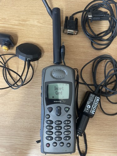 Iridium 9505a satellite - satellite, phone