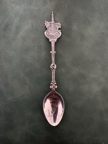 Vintage collectible souvenir - collectible,