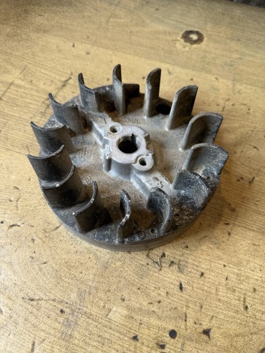 Flywheel briggs stratton - flywheel,