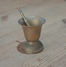 Lightweight brass mortar and pestle 8cm high