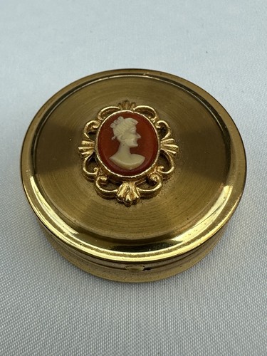 Ornate vintage cameo - ornate,