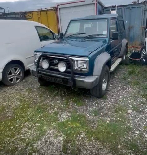 Daihatsu fourtrak breaking - daihatsu,