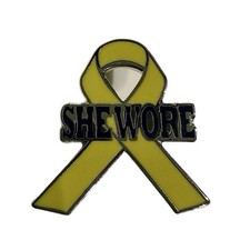 Arsenal She Wore Pin Badge –