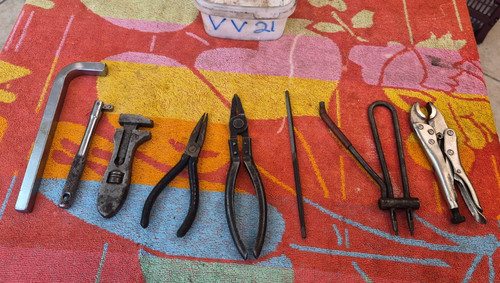 Joblot pincers and pliers