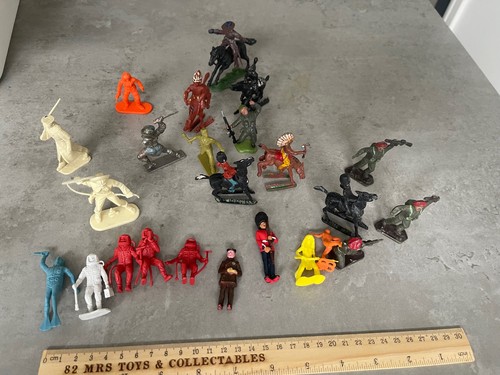 Vintage toy soldiers cowboys