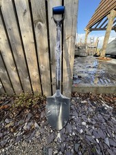 Ineos Grenadier Rhino-Rack Shovel