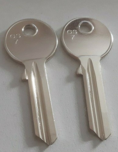Silca key blanks to - 2,
