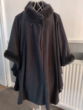 Bonmarché Black Fleece Cape Poncho One Size – Faux Fur Trim, Button Front - cosy