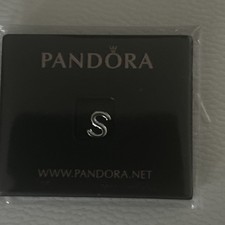 BNIP Pandora Initial  S petite