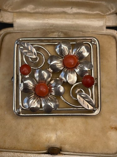 Brooch teka theodor - brooch,