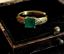 Vintage Style Emerald Gemstone