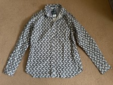 White stuff  bird Print shirt