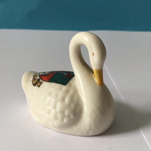 Windsor crested china - ,