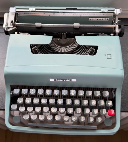 Olivetti lettera typewriter - olivetti, 32