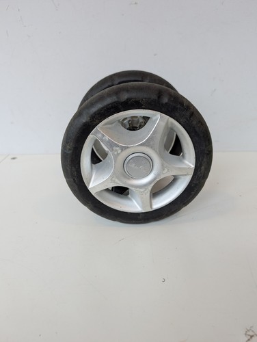 Silver cross front wheel - 3d,