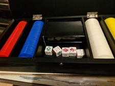 Poker Set In A Wooden Box ( Box J8 )