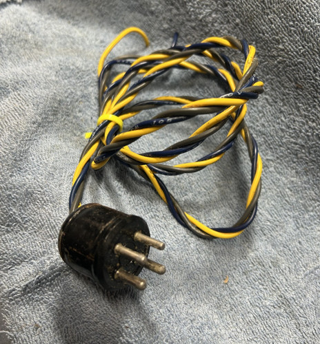 Pin male amphenol plugs - 4,