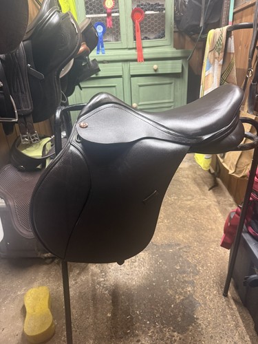 Kent and masters saddle - and,