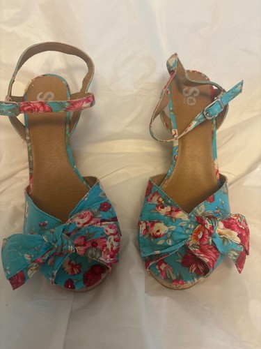 Fun floral turquoise - so,
